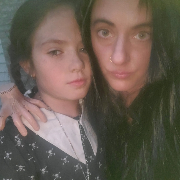 Meet your Posher, Mariel - Picture 3 of 8